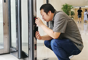 伸縮門(mén)例行巡檢部件或部位