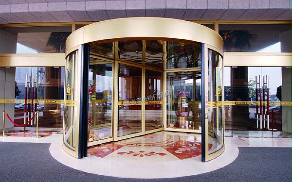 旋轉(zhuǎn)門保養(yǎng)敷衍現(xiàn)象揭秘