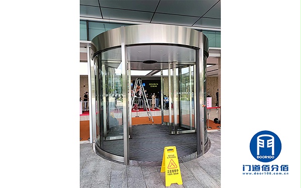 停門案例丨上海自動旋轉(zhuǎn)門開關(guān)電源更換服務(wù)