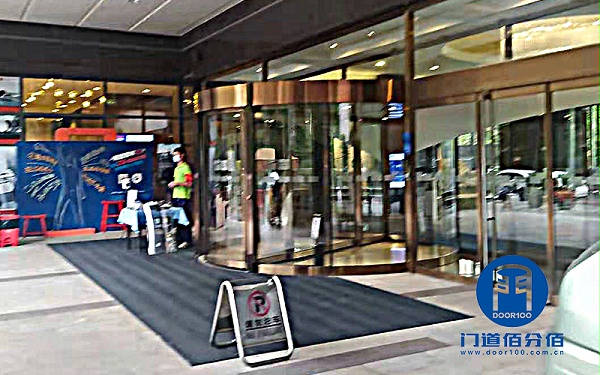 酒店門區(qū)大門保養(yǎng)服務(wù)-旋轉(zhuǎn)門與地彈門