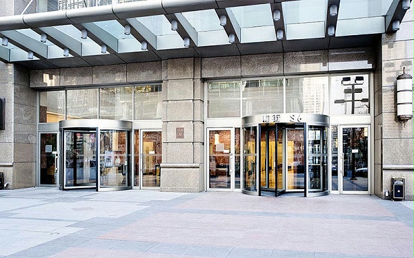 必知：物業(yè)視角下的旋轉門管理攻略