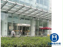 高樓大廈電動(dòng)旋轉(zhuǎn)門(mén)保養(yǎng)與維修服務(wù)案例