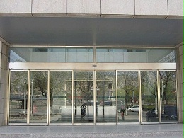 自動門這些項目應定期檢查，出現(xiàn)問題不可小覷需及時維修