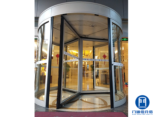 山東賓館凱必盛自動三翼旋轉(zhuǎn)門升級服務(wù)
