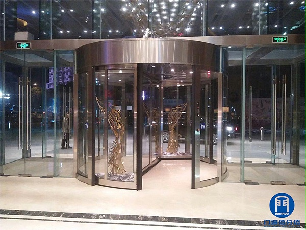 亞薩合萊兩翼旋轉門維修