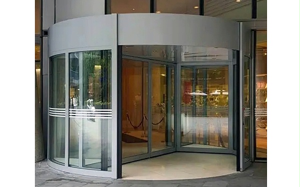 旋轉(zhuǎn)門(mén)安全使用注意事項(xiàng)