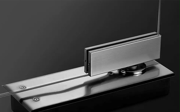 地彈簧與下門夾