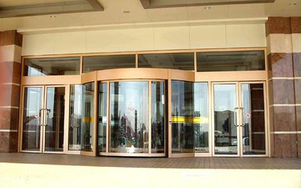 旋轉(zhuǎn)門安裝過程要點與旋轉(zhuǎn)門安裝注意事項