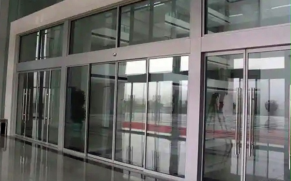 自動(dòng)玻璃門(mén)保養(yǎng)不簡(jiǎn)單，工作內(nèi)容全知道