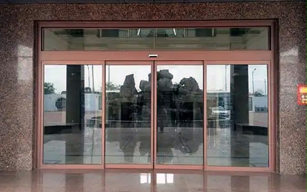 自動(dòng)玻璃門(mén)保養(yǎng)不簡(jiǎn)單，工作內(nèi)容全知道