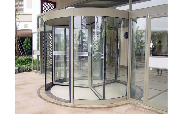 旋轉(zhuǎn)門設(shè)備價(jià)格差異的原因