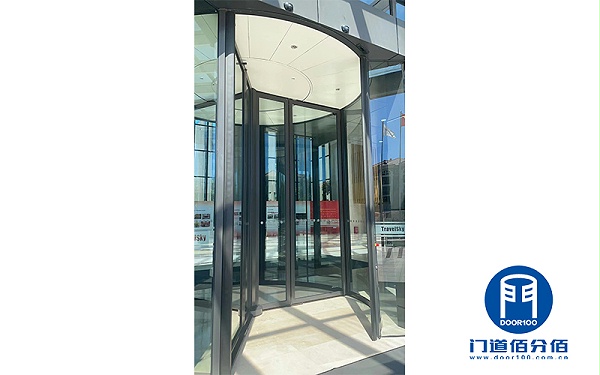 中國(guó)民航信息集團(tuán)下屬大廈三翼旋轉(zhuǎn)門卡頓故障維修