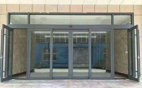 七點(diǎn)常見(jiàn)電動(dòng)玻璃門(mén)故障維修方法介紹