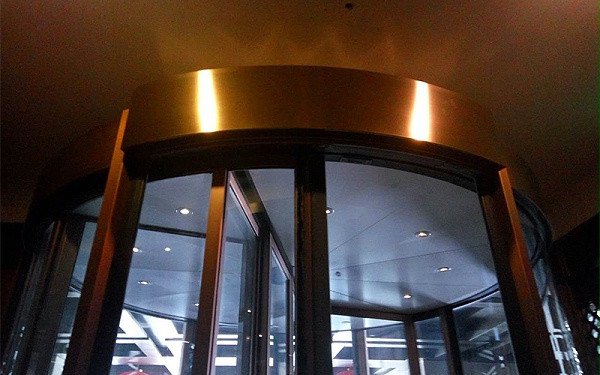 冬季熱風(fēng)幕使用須知