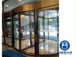 酒店旋轉(zhuǎn)門門區(qū)地彈門（側(cè)門、邊門）維修服務(wù)案例