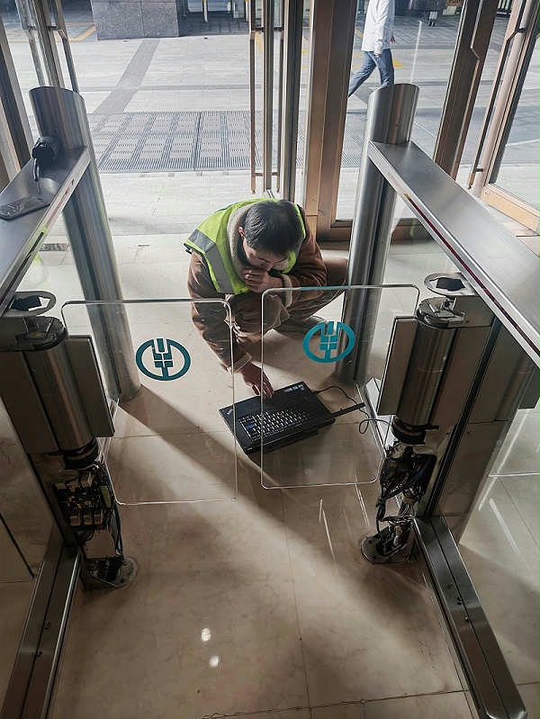 5f5be8da11368efa4f3523caf0042356_compress