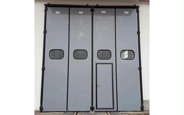 延長(zhǎng)工業(yè)折疊門壽命，保養(yǎng)攻略來(lái)襲