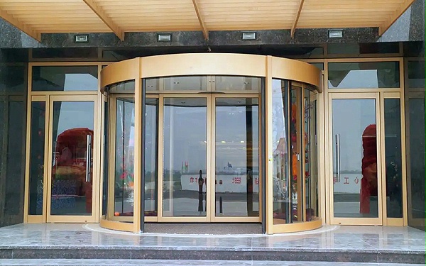 自動門、旋轉(zhuǎn)門等門型所用鋼化玻璃鑒別方法