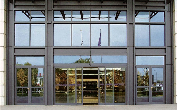 電動門：了解類型、掌握維修、做好保養(yǎng)