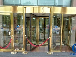 山東聊城某酒店自動(dòng)三翼旋轉(zhuǎn)門(mén)維修服務(wù)案例