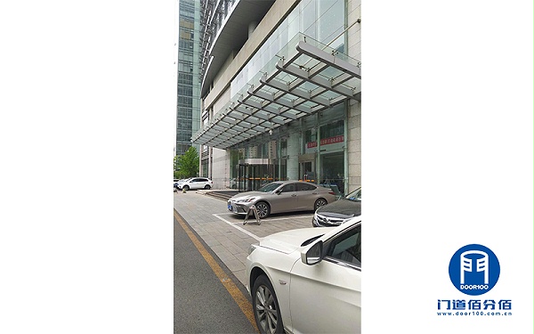 中石化公司旋轉(zhuǎn)門異響維修案例：診斷與解決