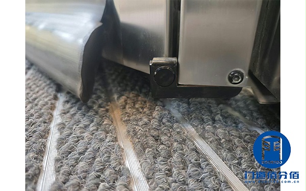 案例揭秘：多瑪凱拔旋轉(zhuǎn)門保養(yǎng)之道