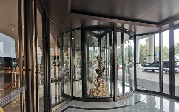 旋轉(zhuǎn)門(mén)安裝質(zhì)量評(píng)估