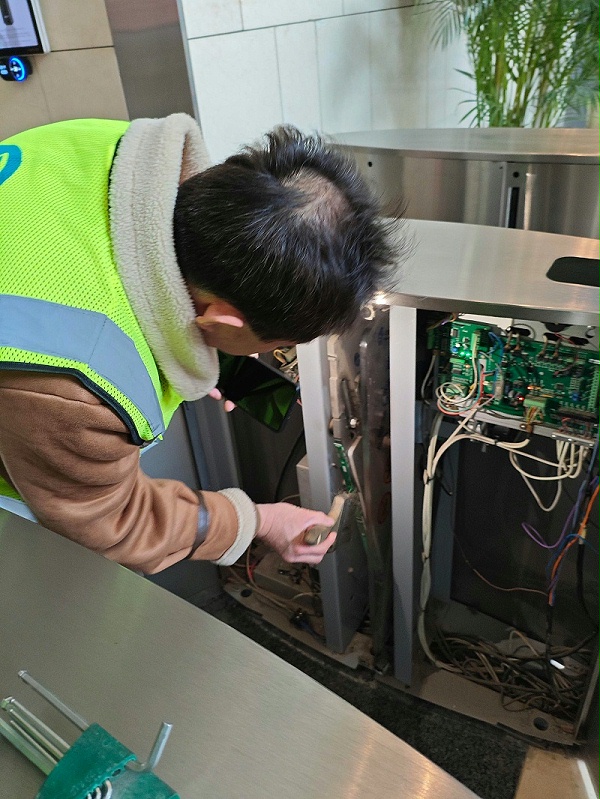 409991a25dee4c32b62ef3bef4a910f8_compress