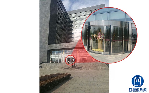 北京密云某大廈凱必盛自動(dòng)旋轉(zhuǎn)門維修保養(yǎng)服務(wù)