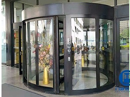 寫字樓旋轉(zhuǎn)電動(dòng)門內(nèi)部外部整個(gè)保養(yǎng)示例