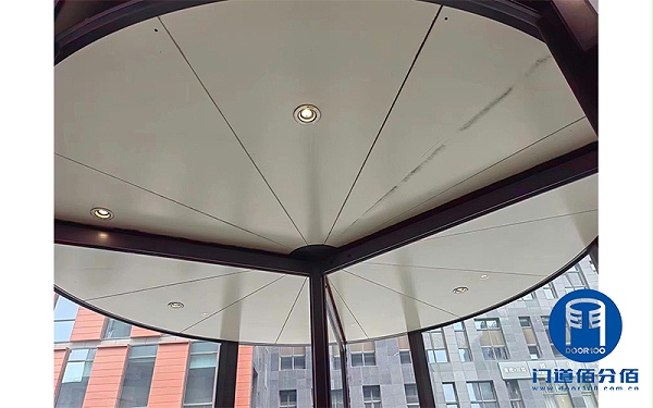 自動旋轉(zhuǎn)門（三翼）保養(yǎng)案例，教你如何延長使用壽命