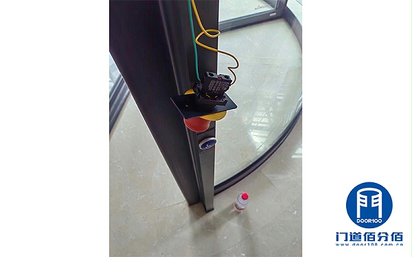 自動旋轉(zhuǎn)門（三翼）保養(yǎng)案例，教你如何延長使用壽命