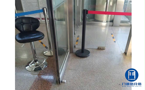 案例介紹：自動無框玻璃門驅(qū)動電機(jī)維修服務(wù)