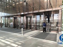 大廈門區(qū)旋轉(zhuǎn)門、自動門和平衡門保養(yǎng)案例