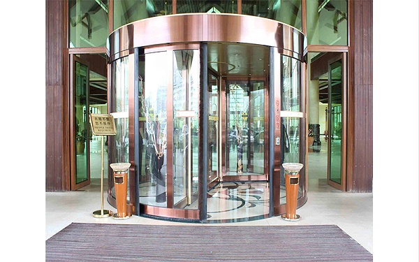 旋轉(zhuǎn)門雪天使用秘籍