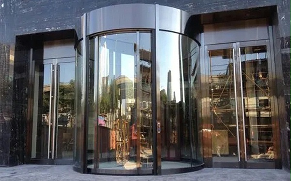 旋轉(zhuǎn)門(mén)顏色選擇的藝術(shù)