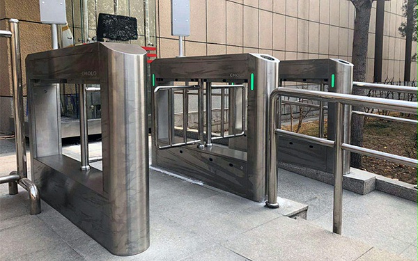 戶外閘機冬季運維指南：注意事項與故障應對