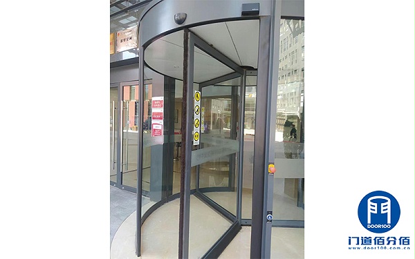 經(jīng)典項(xiàng)目丨北京文化中心寶盾自動(dòng)三翼門(mén)保養(yǎng)