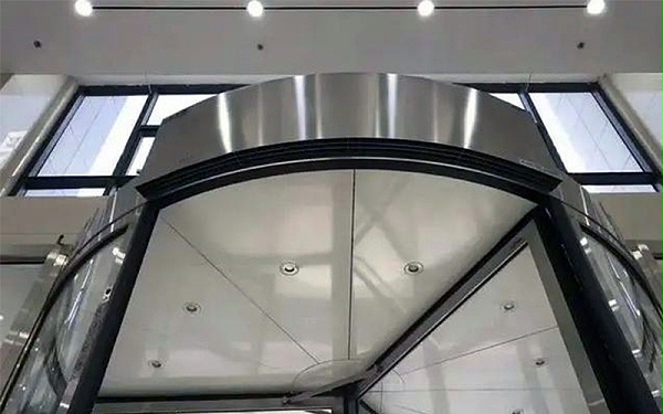 綜合評(píng)估：進(jìn)出口熱風(fēng)幕選擇指南2jpg