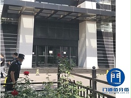 大廈各大門四樘凱必盛旋轉門保養(yǎng)檢測維護實錄