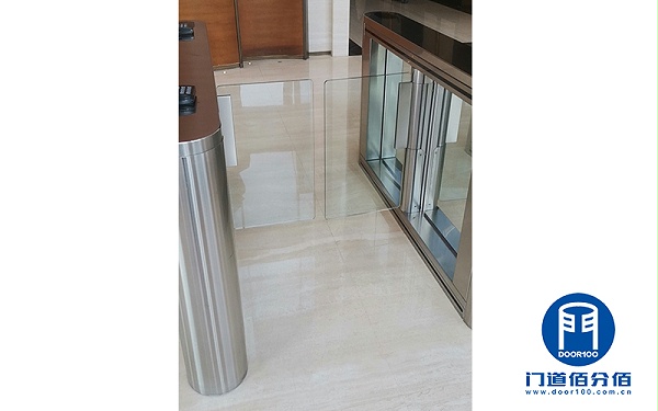 閘機(jī)壞了怎么辦？通過(guò)快速通道閘故障維修實(shí)錄帶你了解