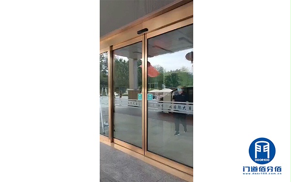 自動玻璃感應(yīng)門啟動與防夾二合一感應(yīng)器安裝服務(wù)