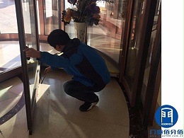 承德某部隊基地盼盼兩翼旋轉(zhuǎn)門故障檢測服務(wù)案例