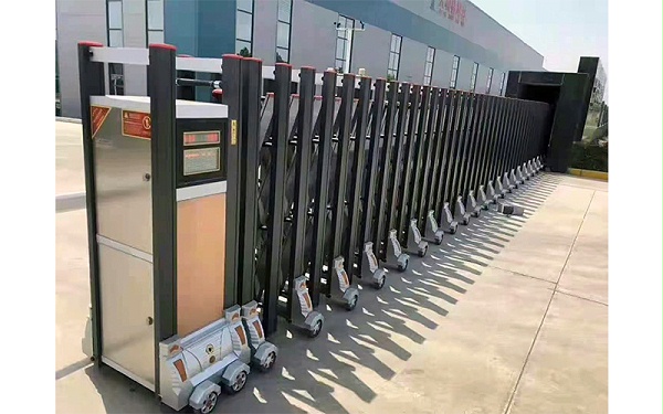 日常電動(dòng)伸縮門保養(yǎng)維護(hù)注意事項(xiàng)