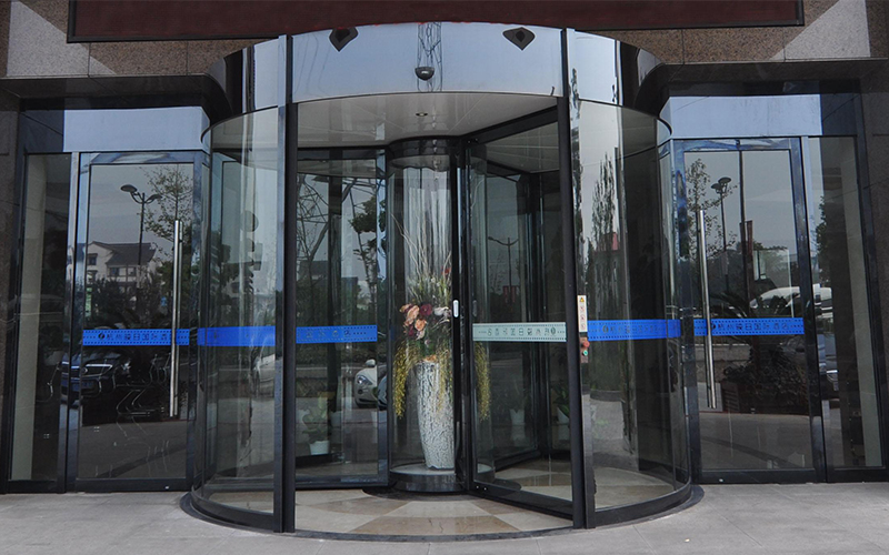 選門道佰分佰為旋轉(zhuǎn)門生產(chǎn)安裝維修維保升級服務商的理由