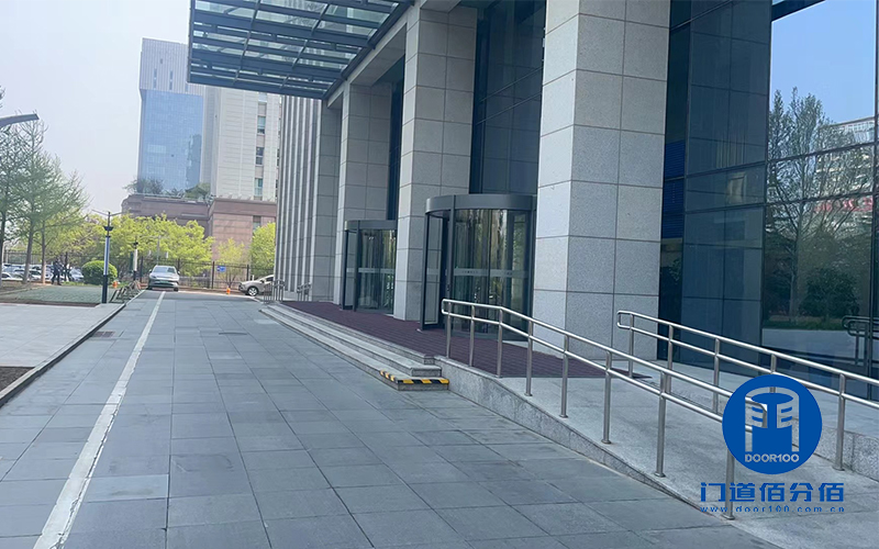 中鐵公司旗下大廈自動(dòng)門維修保養(yǎng)服務(wù)過程