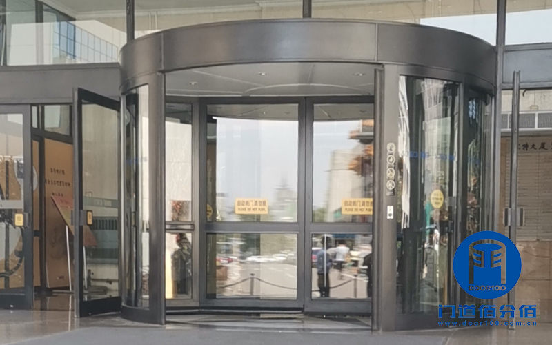 專修凱必盛旋轉門，案例：凱必盛電動旋轉門保養(yǎng)服務