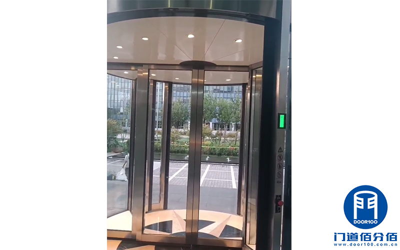 維修博思邁旋轉(zhuǎn)門(mén)停門(mén)故障實(shí)錄