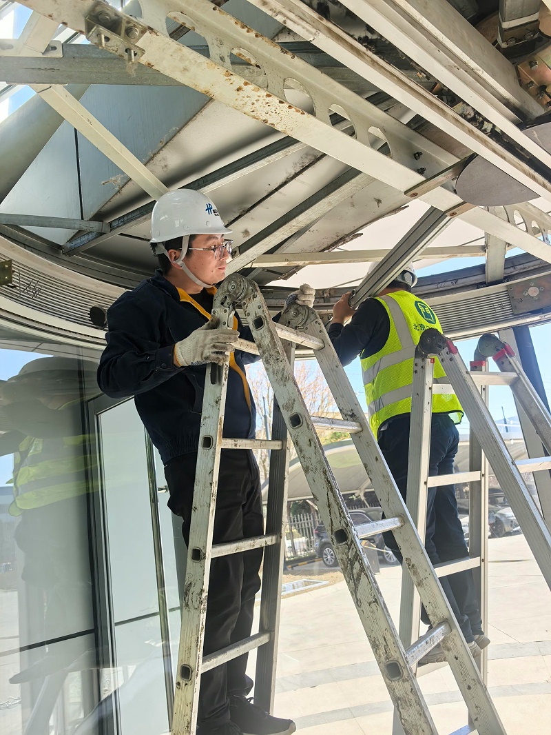 52f57329e4439aedaeac4e131125e072_compress