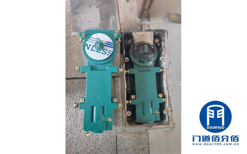 門區(qū)邊門維修案例之酒店地彈門維修服務(wù)